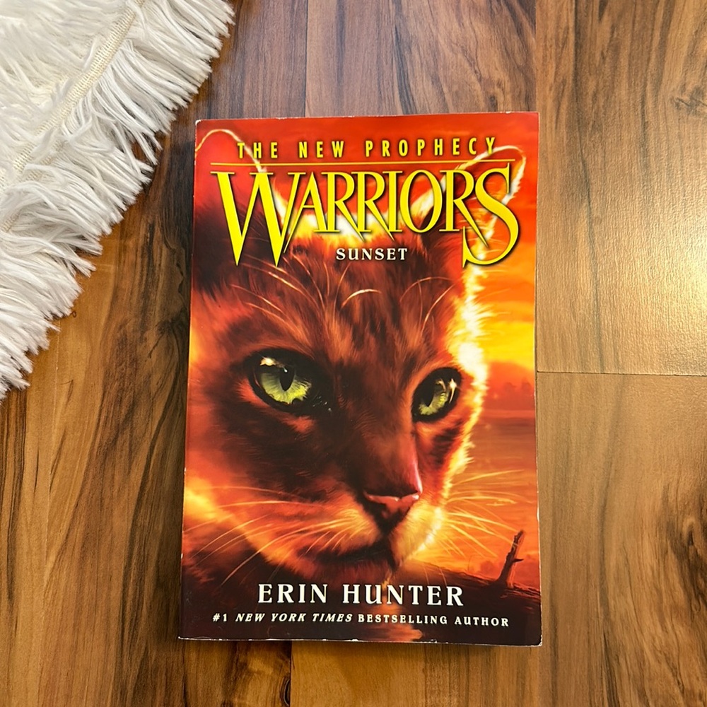🩶5/$30 Warriors: The New Prophecy - Sunset by Erin Hunter Chapter Book